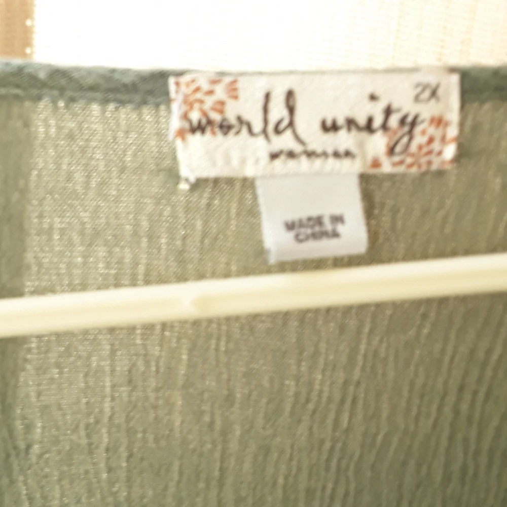 Top - Picture 4 of 4